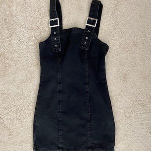 TOPSHOP Buckled adjustable strap denim dress